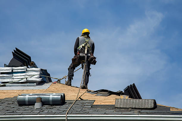 Professional Gutter Installation technician working in Felton, CA